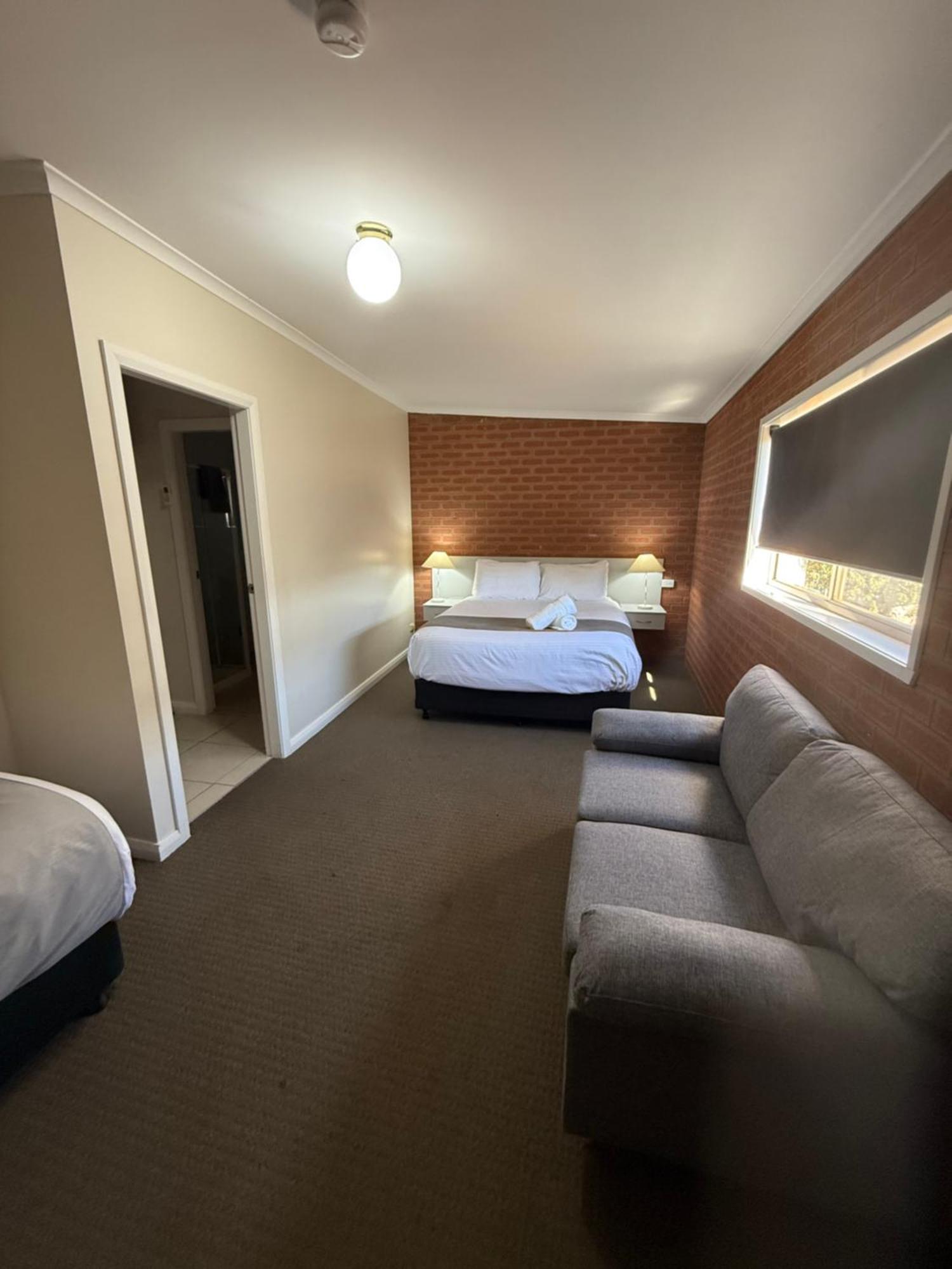 Mia Motel Гріффіт Екстер'єр фото