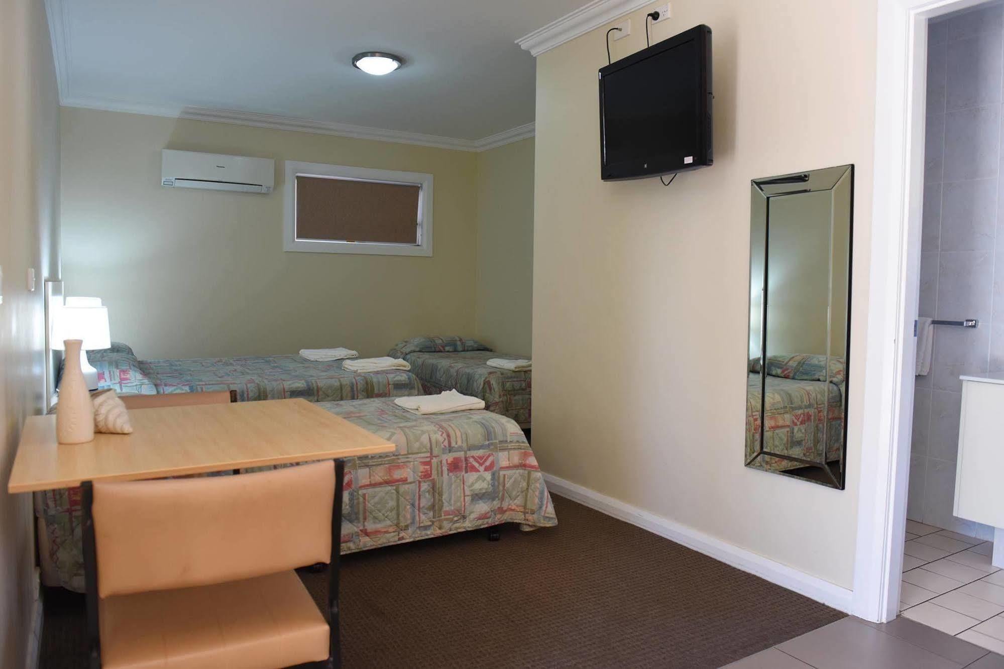 Mia Motel Гріффіт Екстер'єр фото