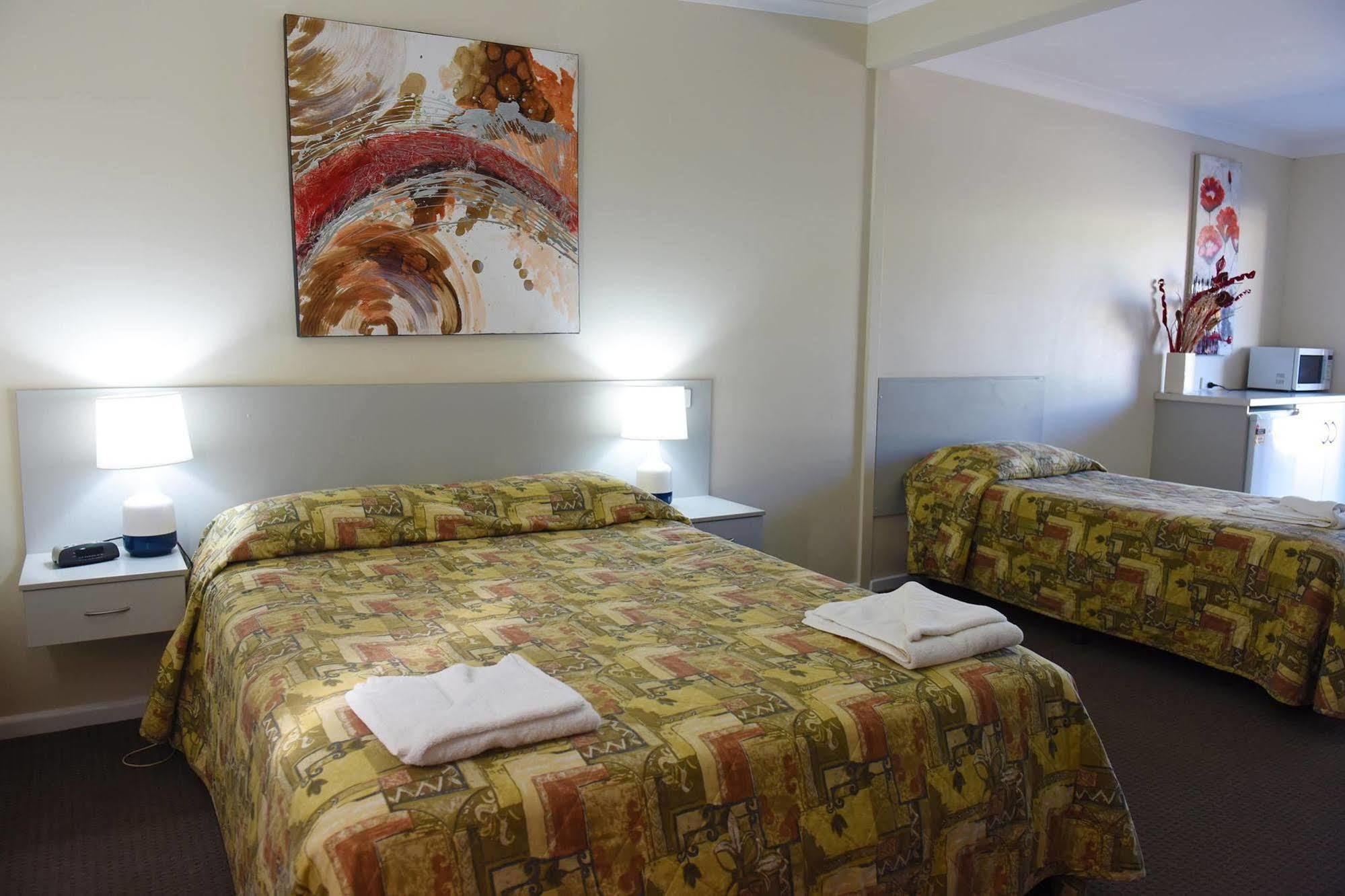Mia Motel Гріффіт Екстер'єр фото
